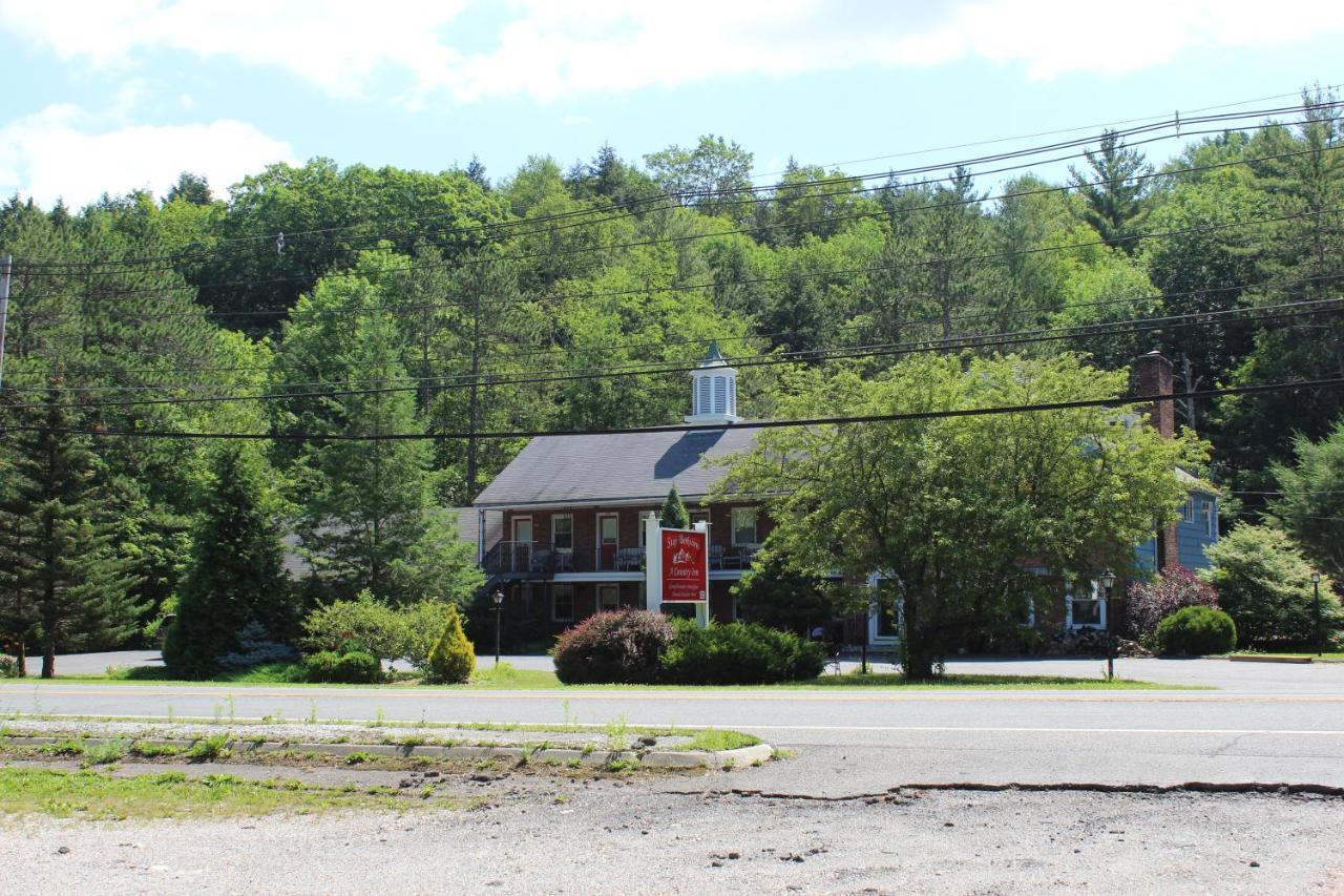 Stay Berkshires Williamstown Exterior photo